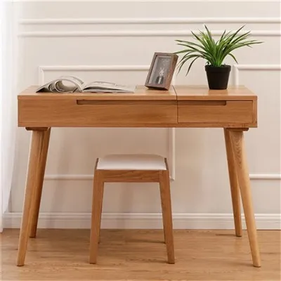 Medžio masyvo komoda su minkštai uždaromais stalčiais